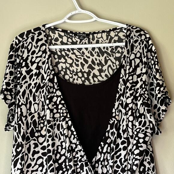 Elementz Black / White Short Sleeve Blouse Size 3X - Picture 6 of 12
